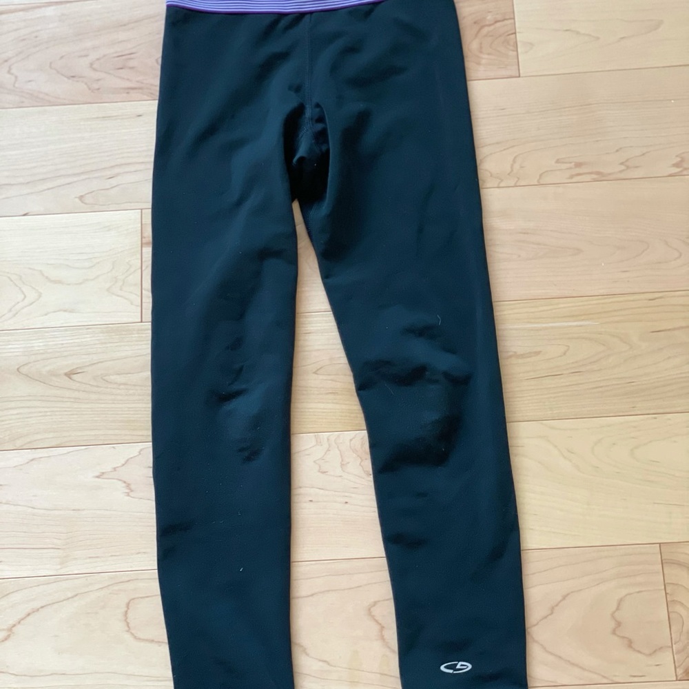 Girls champion leggings.